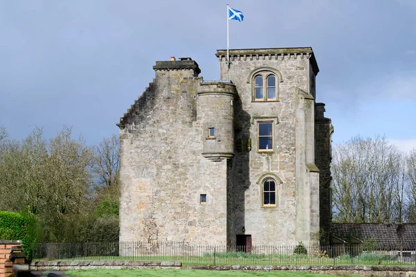 约翰斯顿城堡 Johnstone Castle 一座曾经的豪宅 已经翻新成了一座住宅 — 图库照片