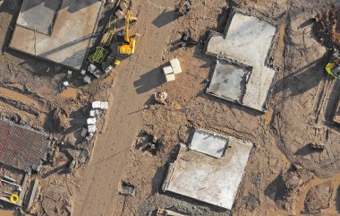 Kırsal bölgelerde artan talep için yeni konut geliştirme evleri inşa ediliyor.