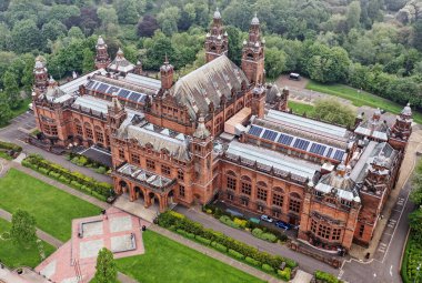 Glasgow 'daki Kelvingrove Müzesi İngiltere' nin yukarısından görülüyor