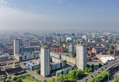 İngiltere 'nin Glasgow şehrindeki yüksek binalı konutlar