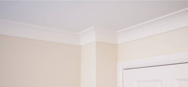 Yeni İngiltere 'de kaplama kurulumu beyaza boyandı