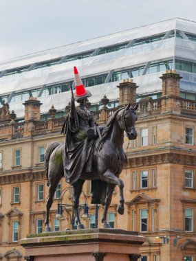 Wellington Dükü Arthur Wellesley 'in binicilik heykeli.