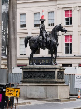 Wellington Dükü Arthur Wellesley 'in binicilik heykeli.