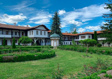 Bulgaristan 'ın Gabrovo kenti yakınlarındaki Sokolski Assumption Manastırı