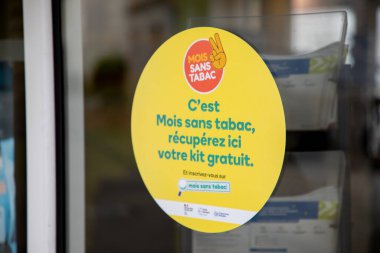 Bordeaux, Aquitaine France - 10: 30 2022: Mois sans tabac logo markası ve imzalı Fransızca metin Fransa 'da Kasım ayında Tütünsüz Ay anlamına gelir
