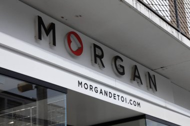 Bordeaux, Aquitaine France - 10: 30 2022: Morgan kadın giyim mağazasının önünde metin ve logo imzaladı
