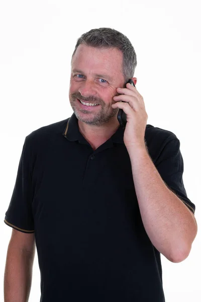 Χαρούμενος Τύπος Casual Άντρας Όμορφος Στέκεται Μιλούν Στο Κινητό Smartphone — Φωτογραφία Αρχείου