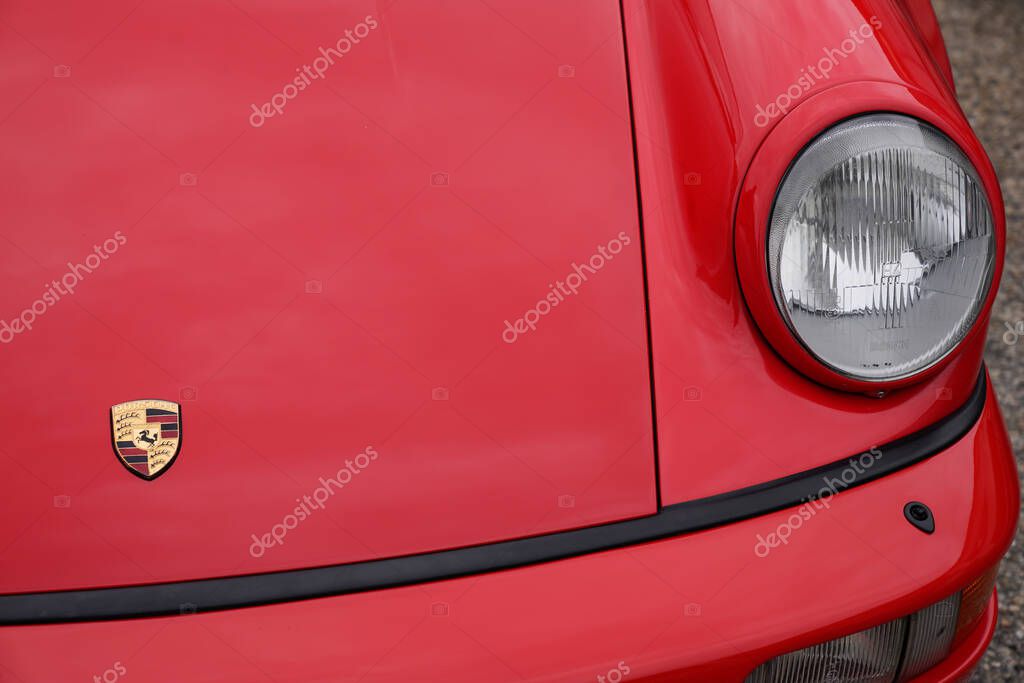 Bordeaux , Aquitaine  France - 11 06 2022 : Porsche 911 logo brand and text sign of vintage german sport car