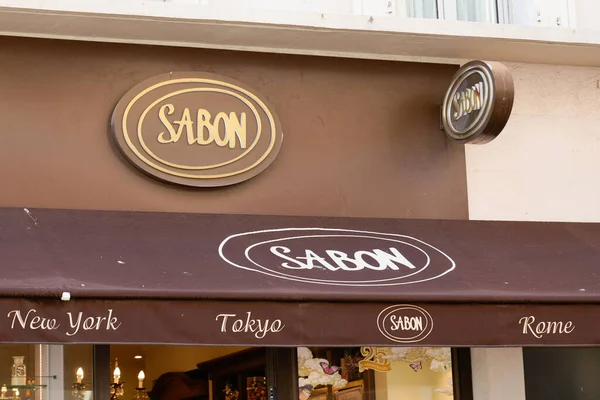 Бордо Aquitaine France 2022 Sabon Logo Brand Text Sign Front — стоковое фото