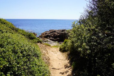 Vendee Fransa 'daki Talmont-Saint-Hilaire deniz Atlantik plajına kum yolu erişimi