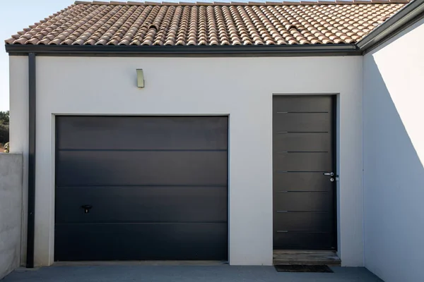 Facade Grey Door Suburb House Entrance Garage Home — стоковое фото