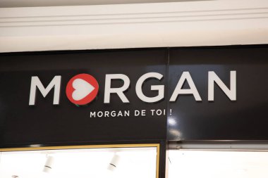 Bordeaux, Aquitaine France - 02 25 2023: Morgan mağaza logosu ve mağaza cephesinde marka metin mağazası tabelası