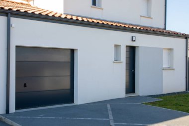 Bölüm Kapısı Gri Garaj Giriş Cephesi Gri Ev Modern Banliyödeki Yeni Ev