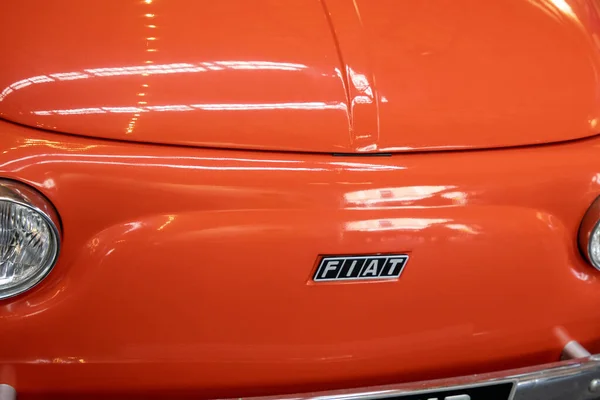 Бордо Аквитания Франция 2023 Fiat 500 Ретро Коралловый Красный Винтажный — стоковое фото
