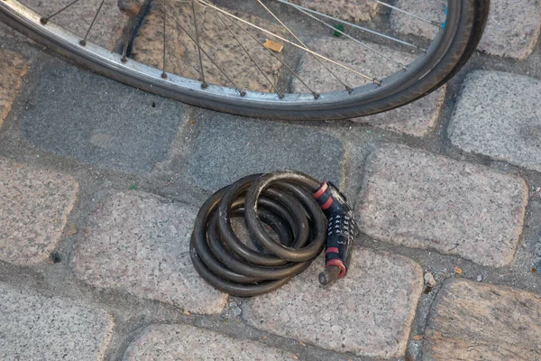 Bicycle theft folded bicycle lock Stolen bike lock cut by a thief