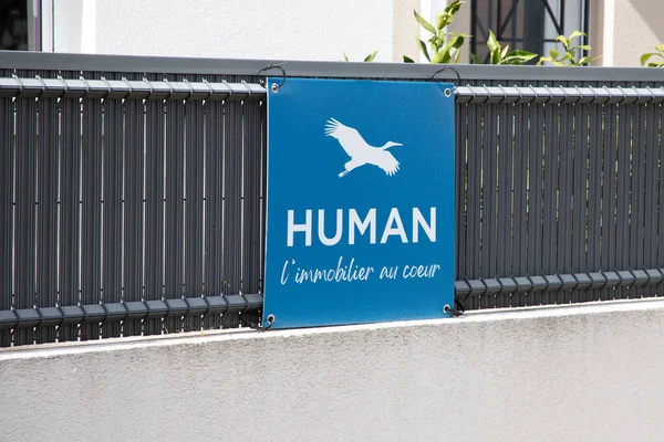 Bordeaux Aquitaine Frankrike 2023 Mänsklig Immobilier Tecken Varumärke Och Fågel — Stockfoto