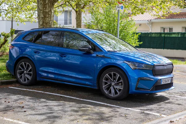 Bordeaux Aquitaine Francie 2023 Škoda Enyaq Coupe Car Blue Crossover — Stock fotografie
