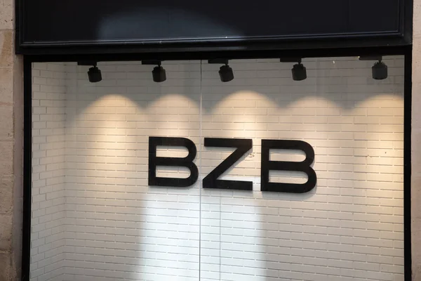 Burdeos Aquitania Francia 2023 Bizzbee Bzb Shop Sign Text Brand — Foto de Stock