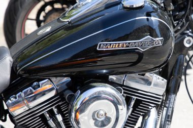 Bordeaux, Aquitaine France - 04 17 2023: Harley Davidson logo metin ve imza markası siyah motorsiklet klasiği