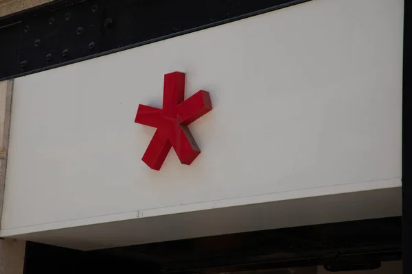 Bordeaux Aquitaine França 2023 Celio Sinal Estrela Vermelha Logotipo Asterisco — Fotografia de Stock