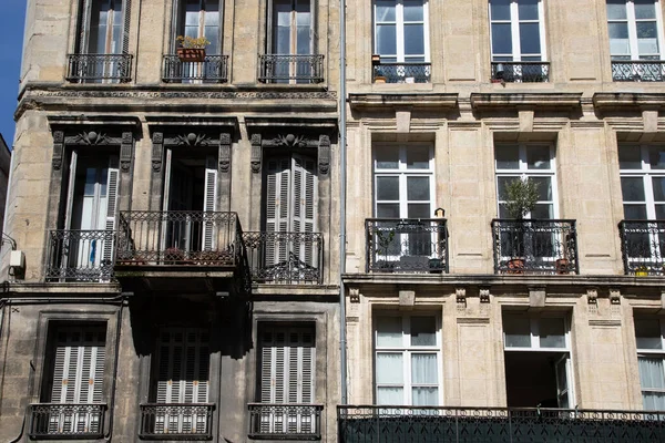 Vor Und Nach Der Außenreinigung Fassaden Gebäude Sehen Unterschied Zwischen — Stockfoto