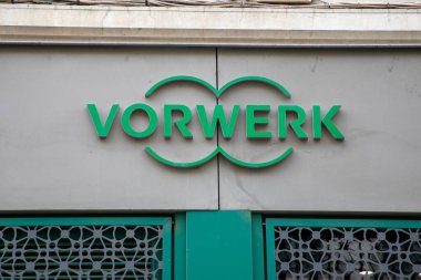 Bordeaux, Aquitaine France - 05 09 2023: vorwerk işareti logosu ve marka metin duvarı ön cephesi termomiks ürün zinciri elektrikli süpürge