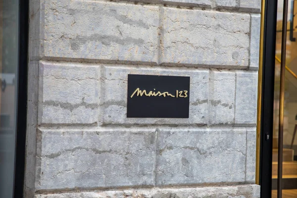 Lyon Aura Francia 2023 Maison 123 Paris Sign Text Brand —  Fotos de Stock