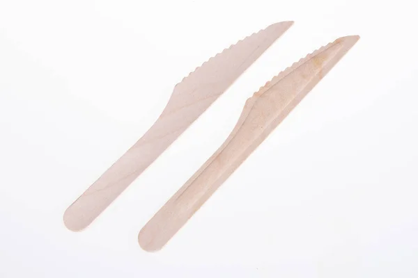 Dwie Drewniane Zastawy Stołowe Drewniany Nóż Białym Tle — Zdjęcie stockowe