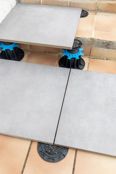 Plastic Support Plot Pad Pedestals Swap Paving Outdoor Slab Tiles — Stock Photo, Image