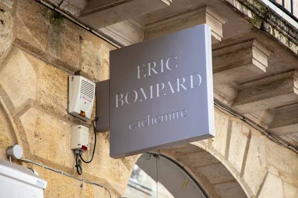 Burdeos Aquitania Francia 2023 Eric Bompard Signo Texto Logotipo Marca — Foto de Stock