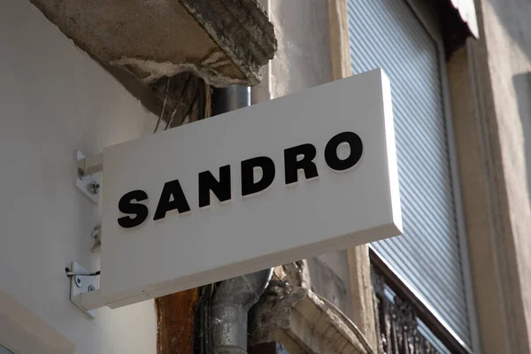 Бордо Aquitaine France 2023 Текст Логотипа Магазина Модной Одежды Sandro — стоковое фото