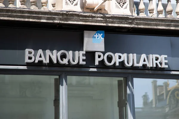 Lyon Francia 2023 Banque Populaire Sign Text Brand Logo Wall — Foto de Stock