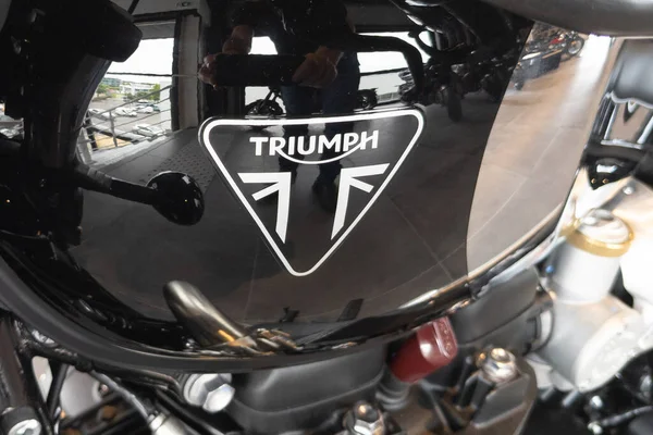 Бордо Франция 2023 Триумф Скремблер Мотоцикл Подробно Текст Знака Логотип — стоковое фото