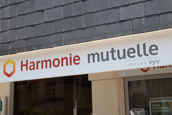 Annecy Francia 2023 Harmonie Mutuelle Logo Brand Text Sign Chain — Foto de Stock