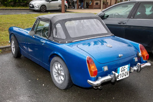 Bordeaux Frankreich 2023 Midget Blue Sixties Vintage Two Seat Sportscar — Stockfoto