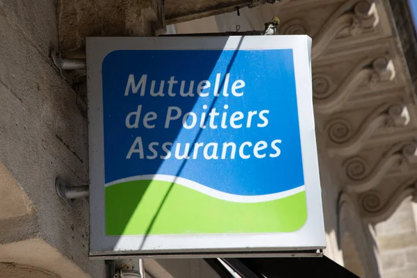 Bordeaux Aquitaine Frankrig 2023 Mutuelle Poitiers Forsikringer Logo Mærke Tekst - Stock-foto