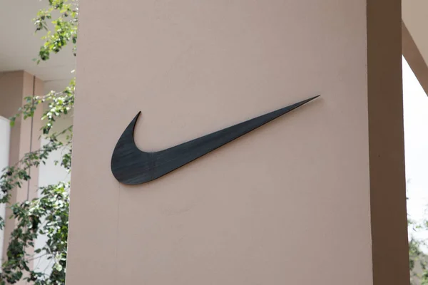 Milan Itálie 2023 Nike Logo Značka Text Přední Fasádní Obchod Royalty Free Stock Obrázky