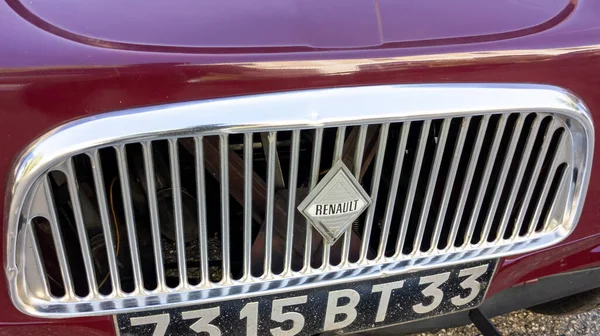 Bordeaux Frankrijk 2023 Renault Vintage Retro Oldtimer Oud Frans Voertuig — Stockfoto