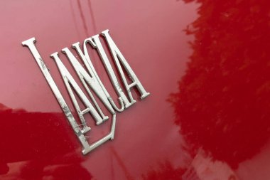 Bordeaux, Fransa - 10 06 2023: Lancia metin araba klasiği ve logo markası İtalyan antika antika eski zaman sporu otomobilleri imzaladı