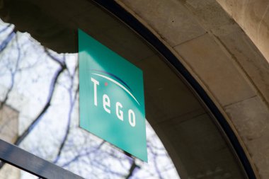 Bordeaux, Fransa - 109 2023: Tego metin imzası ve Fransız Devlet Memurlarının Ortak Garantisi Ajans Sigorta Şirketi logosu