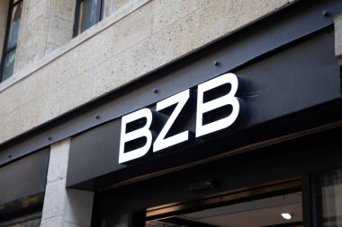 Bordeaux, Fransa - 11 16 2023: bzb bizzbee mağazası ön cephe mağazasında metin ve marka logosu