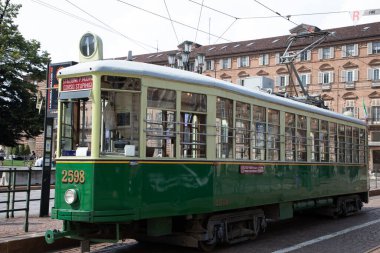 Torino, İtalya - 01 02 2023: Torino şehir merkezinde tramvay tarihi