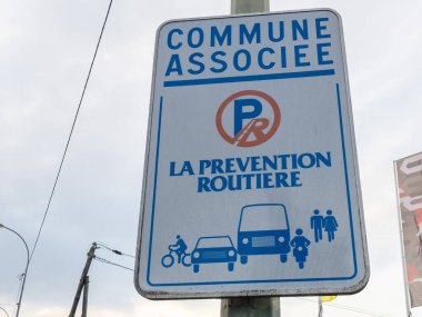 Bordeaux, Fransa - 02 12 2024: la önleme güzergahı logosu ve marka metin yolu trafiği güvenliği, karayolu kullanıcılarının öldürülmesini veya ciddi şekilde yaralanmasını önlemek için kullanılan yöntemlerdir.