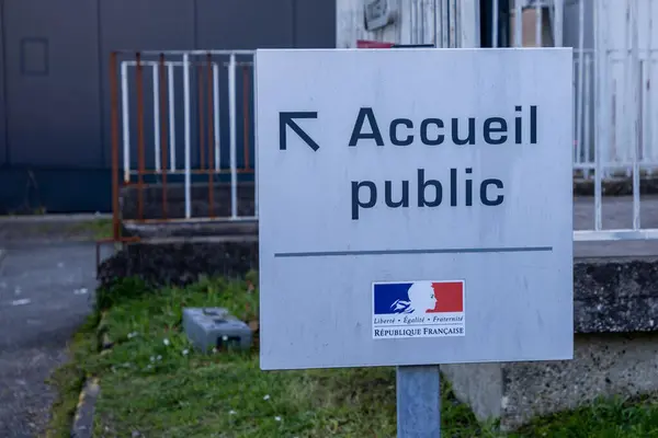 Бордо Франция 2024 France Services Accueuil Local Structure Allowing Public Стоковое Изображение