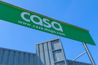 Bordeaux, Fransa - 05 12 2024: Casa logo markası ve metin tabelası, ev dekorasyonu, duvar önü duvar zinciri mağazası