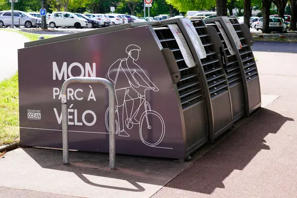 stock image Rochefort , France -  08 29 2024 : mon parc a velo french text on lockable box with parking spaces for bicycles at french Rochefort city