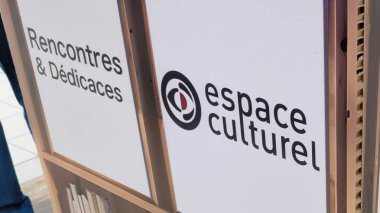 Bordeaux, Fransa - 11 21 21 2024: espace culturel leclerc logo markası ve metin imzası kütüphane kütüphane disk sanat atölyesi E.leclerc