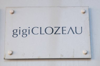 Bordeaux, Fransa - 02 06 2025: Gigi Clozeau logo markası ve Güney Fransa 'da üretilen ve üretilen mücevher tasarımcılarının metin dükkanı