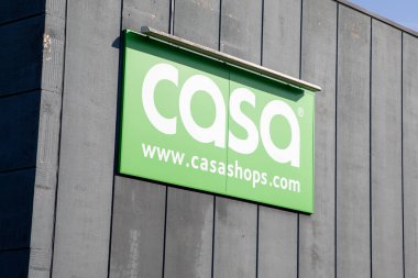 Bordeaux, Aquitaine France - 02 25 2025: Casa shop logo işareti zinciri ve dükkan dekorasyon mağazası Casashops.com