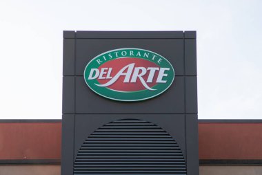 Bordeaux, Fransa - 02 28 2025: Pizza ristorante del arte tabelası metin ve fast food gelişigüzel pizza restoranının ön cephesi